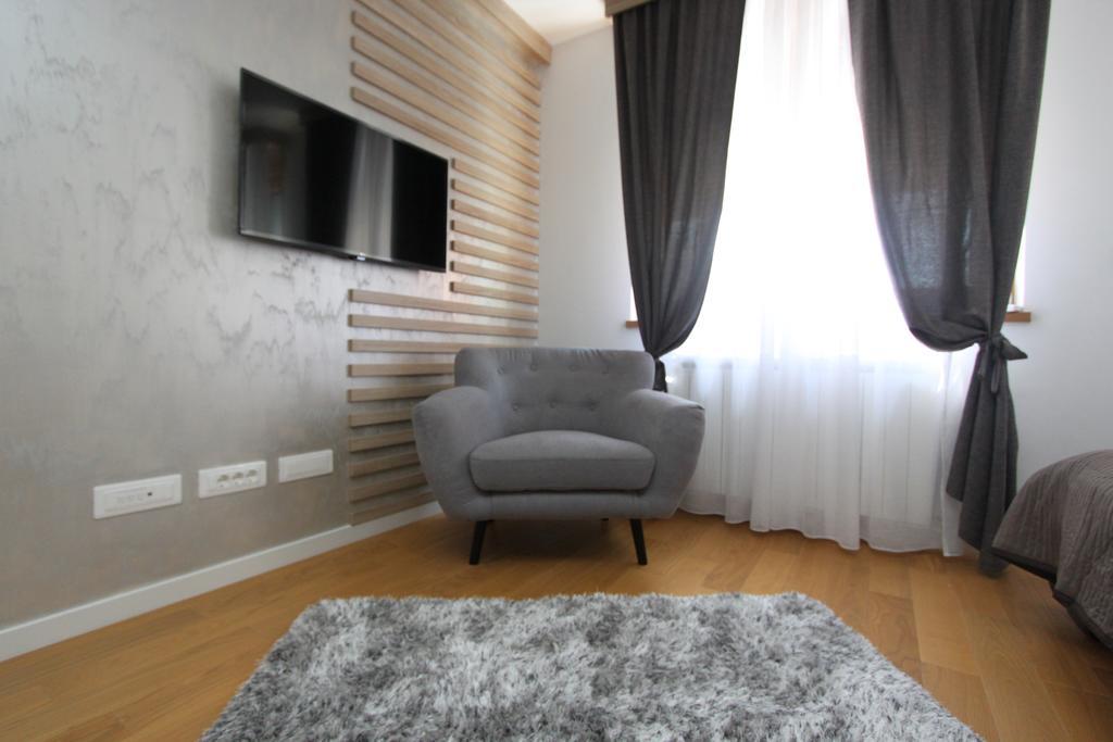 New Belgrade Apartments Magnetic, Parking 5 Evra Dan Εξωτερικό φωτογραφία